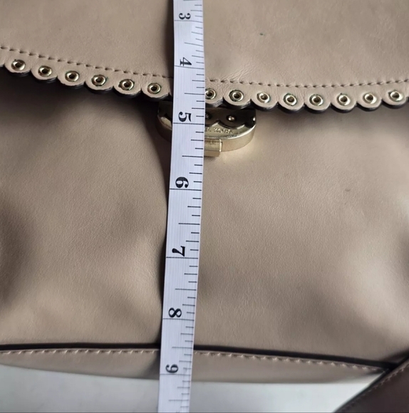 Michael Kors Ava Scalloped Satchel Shoulder Bag Brige Leather Gold Hardware - Picture 14 of 15